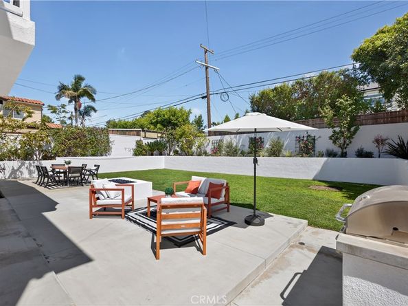 8056 Kentwood Avenue, Los Angeles CA 90045