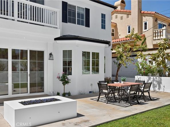 8056 Kentwood Avenue, Los Angeles CA 90045