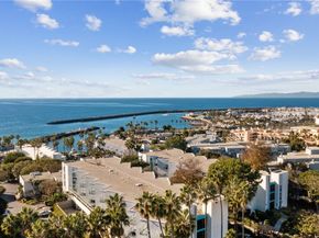 510 The Village 203, Redondo Beach CA 90277