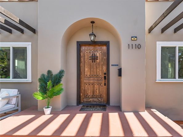 1110 Queen Anne, Los Angeles CA 90019