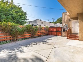 1110 Queen Anne, Los Angeles CA 90019