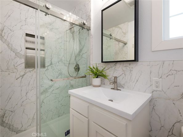 5451 W 117th Street, Hawthorne CA 90304