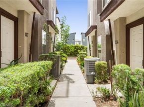 323 Tesoro 107, Escondido CA 92025