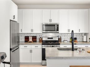 16064 Jamie Ln 7, Fontana CA 92336