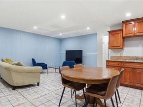 3301 Santa Fe Avenue 49, Long Beach CA 90810