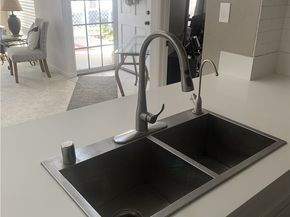 41 Fallingstar 28, Irvine CA 92614