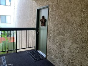 409 Burchett 220, Glendale CA 91203