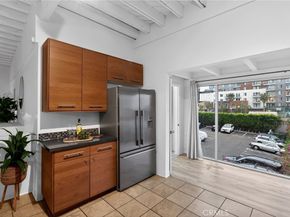 941 W Hawthorn 9, San Diego CA 92101