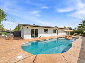 1713 Oahu Place, Costa Mesa CA 92626
