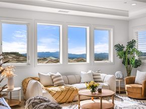 20564 W Bluebird Court, Porter Ranch CA 91326