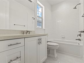 1186 Viejo Hills Dr, Lake Forest CA 92610