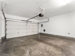 12076 S Broadway, Los Angeles CA 90061