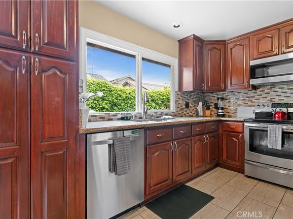 22611 Genova, Laguna Hills CA 92653
