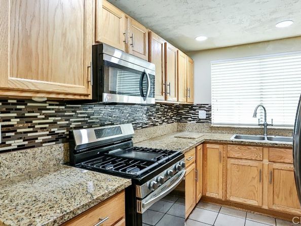 3538 Bottlebrush, West Covina CA 91792