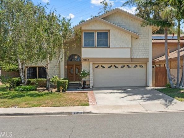 25252 Calero Avenue, Laguna Hills CA 92653