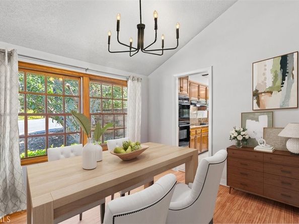 25252 Calero Avenue, Laguna Hills CA 92653