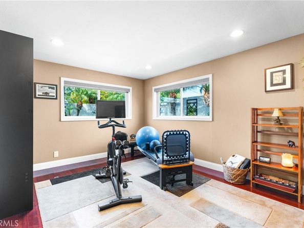 15432 Hanover Lane, Huntington Beach CA 92647