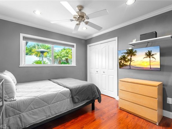 15432 Hanover Lane, Huntington Beach CA 92647
