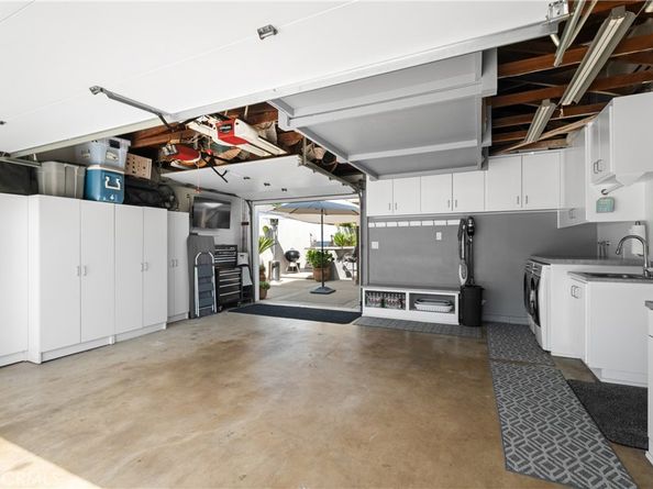 15432 Hanover Lane, Huntington Beach CA 92647