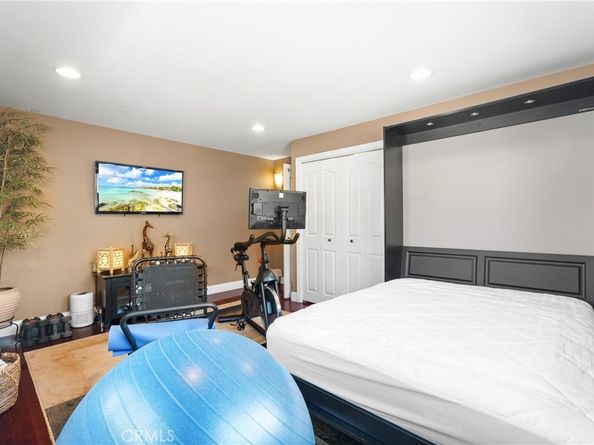 15432 Hanover Lane, Huntington Beach CA 92647