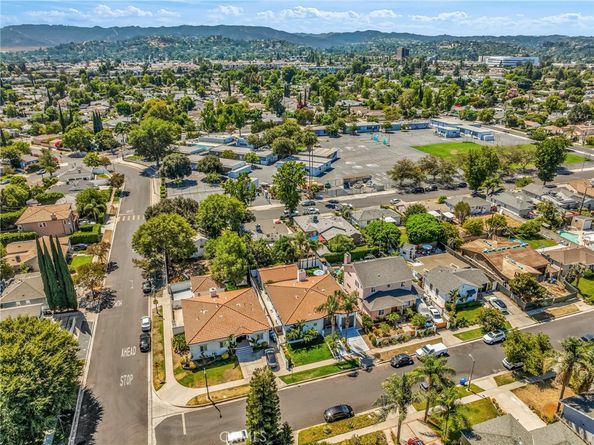 17908 Califa Street, Encino CA 91316