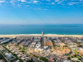 414 Main Street 330, Huntington Beach CA 92648