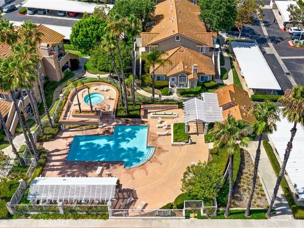 71 Via Cresta, Rancho Santa Margarita CA 92688