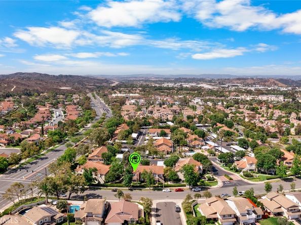 71 Via Cresta, Rancho Santa Margarita CA 92688