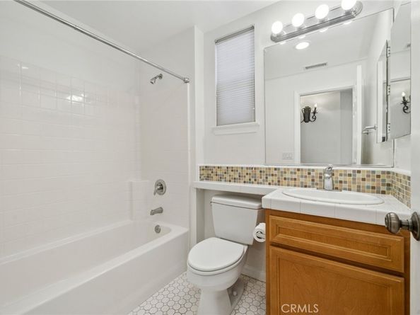 108 Jadestone, Irvine CA 92603