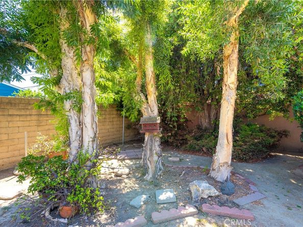 2125 Lomina Avenue, Long Beach CA 90815