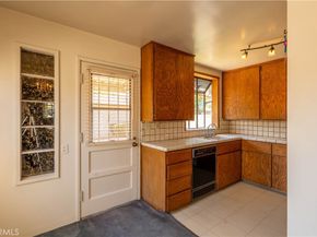 2125 Lomina Avenue, Long Beach CA 90815