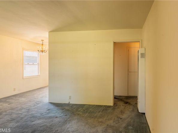 2125 Lomina Avenue, Long Beach CA 90815