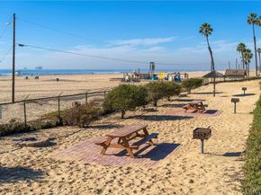 711 Pacific Coast 313, Huntington Beach CA 92648