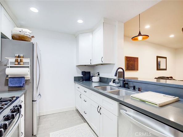 525 S Berendo Street 212, Los Angeles CA 90020