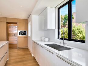 18 Lagunita Drive, Laguna Beach CA 92651