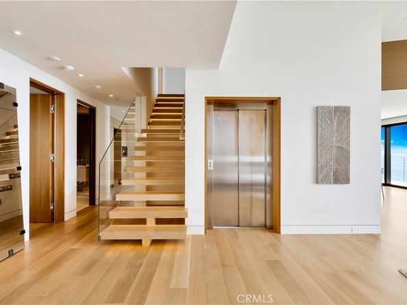 18 Lagunita Drive, Laguna Beach CA 92651