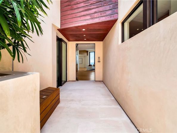 18 Lagunita Drive, Laguna Beach CA 92651