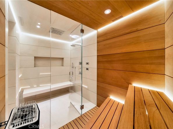 18 Lagunita Drive, Laguna Beach CA 92651