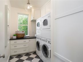 2217 Laurel Place, Newport Beach CA 92663
