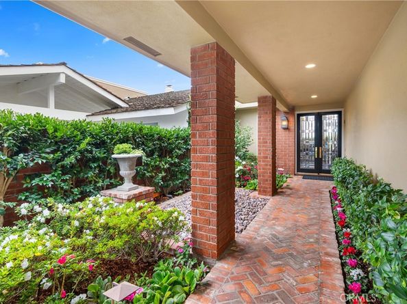 9 Rue Cannes, Newport Beach CA 92660