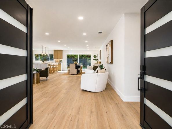 5996 College ave, San Diego CA 92120