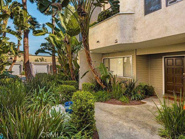 421 Bryson Springs, Costa Mesa CA 92627