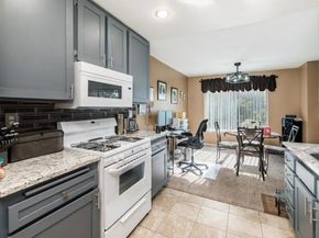 4241 Mesa Vista Way 4, Oceanside CA 92057