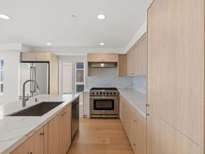 212 S Pacific Street, Oceanside CA 92054