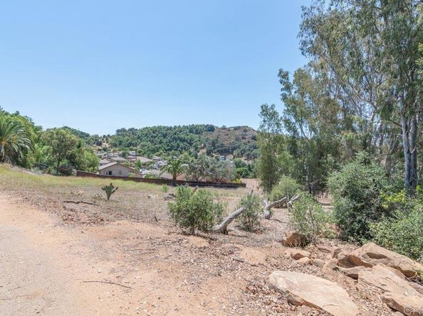 3137 E Valley Parkway, Escondido CA 92027