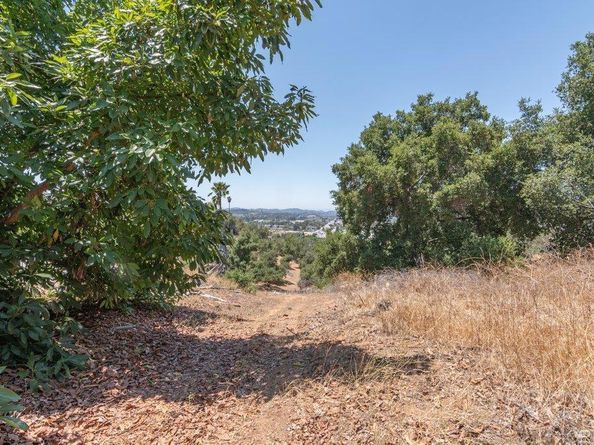 3137 E Valley Parkway, Escondido CA 92027