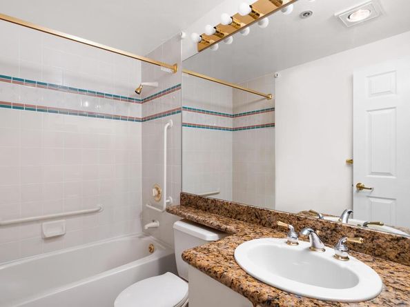3890 Nobel Drive 1706, San Diego CA 92122