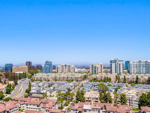 3890 Nobel Drive 1706, San Diego CA 92122