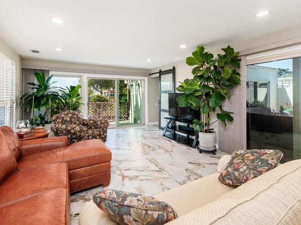 3621 Vista Campana S 64, Oceanside CA 92057
