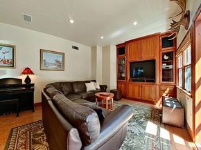 2195 Basswood Avenue, Carlsbad CA 92008